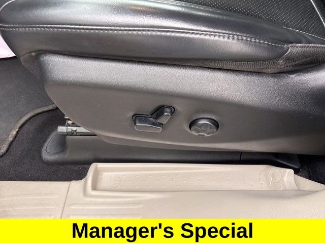 Used 2020 Chrysler Voyager Lxi image 12