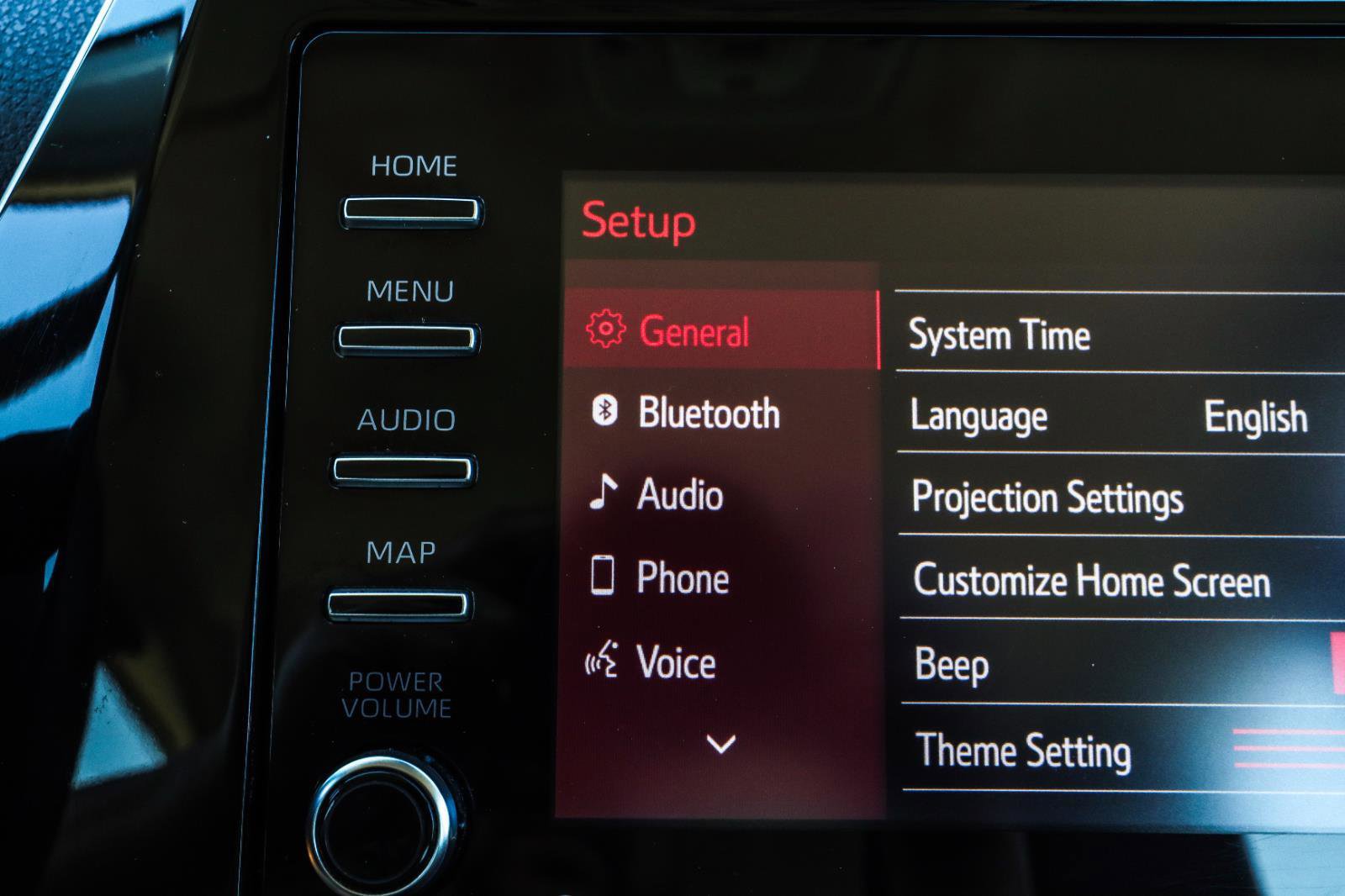 Used 2021 Toyota Prius XLE FWD image 9