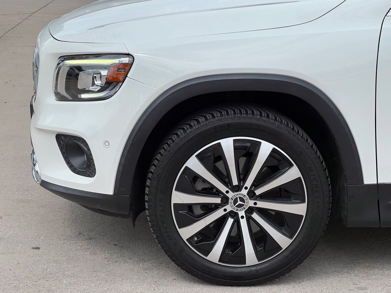 Used 2021 Mercedes-Benz GLB 250 image 24