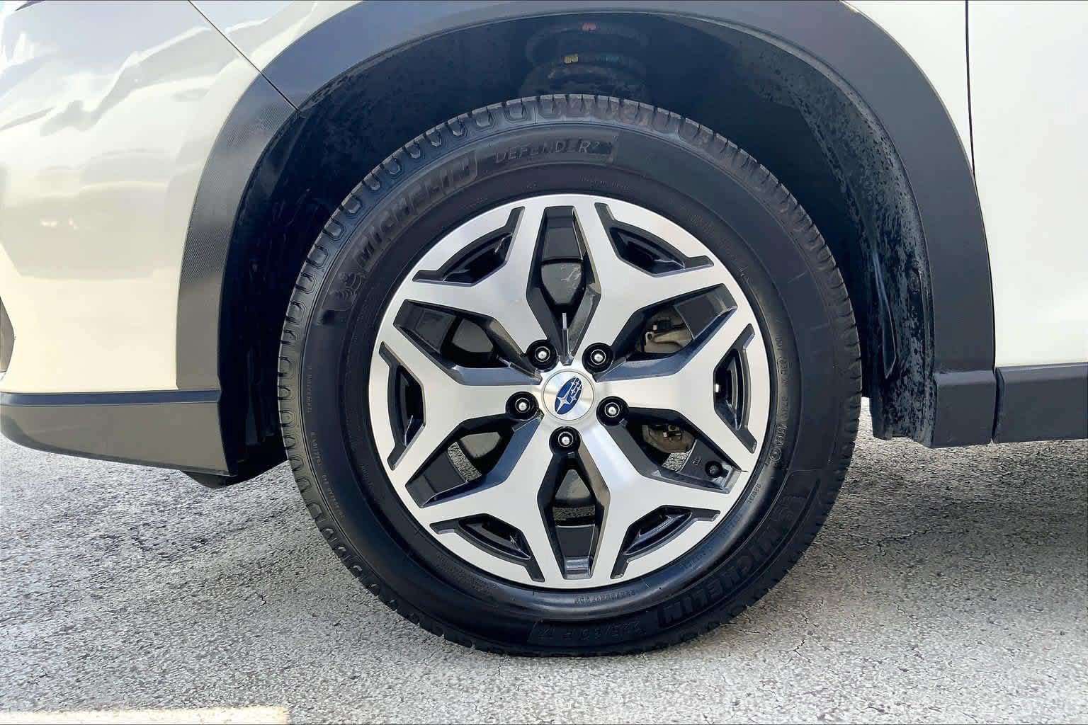 Used 2020 Subaru Forester Premium AWD/4WD image 8