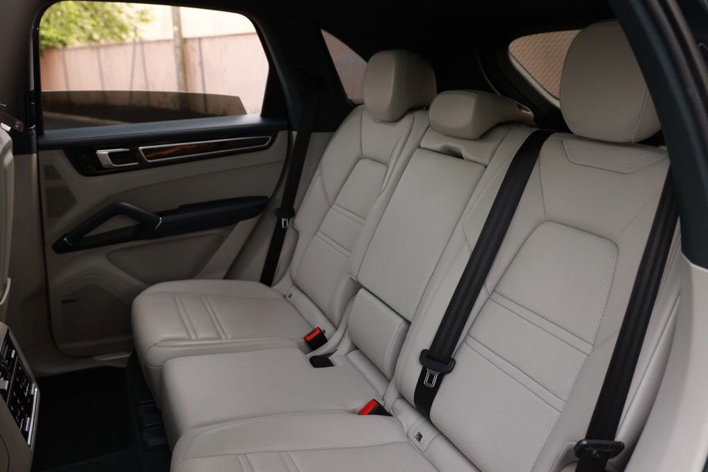Used 2021 Porsche Cayenne E-Hybrid AWD/4WD image 21