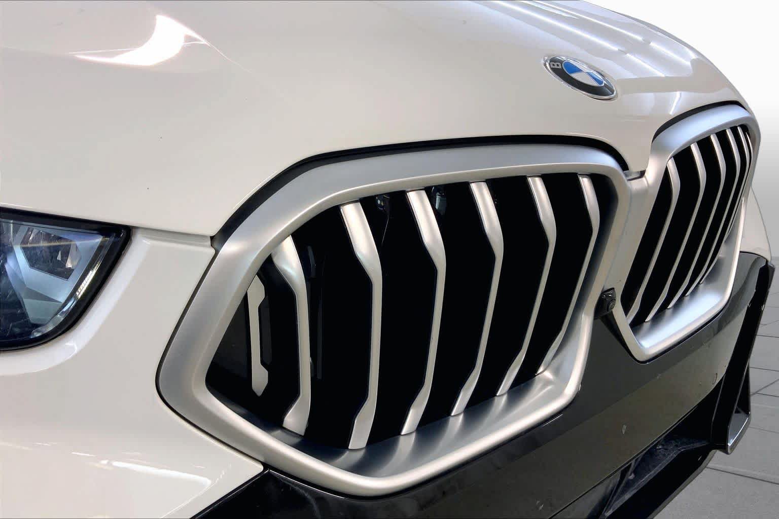 Used 2024 BMW X6 xDrive40i AWD/4WD image 32
