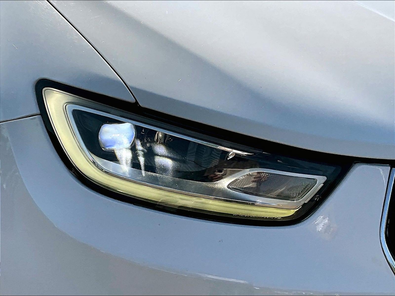 Used 2022 Chrysler Pacifica Touring-L w/ Uconnect Theater Family Group FWD image 27