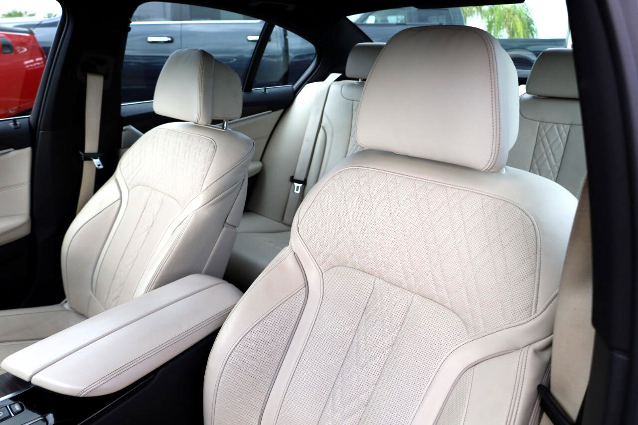 Used 2021 BMW 540i 540i Sedan w/ Luxury Seating Package image 5