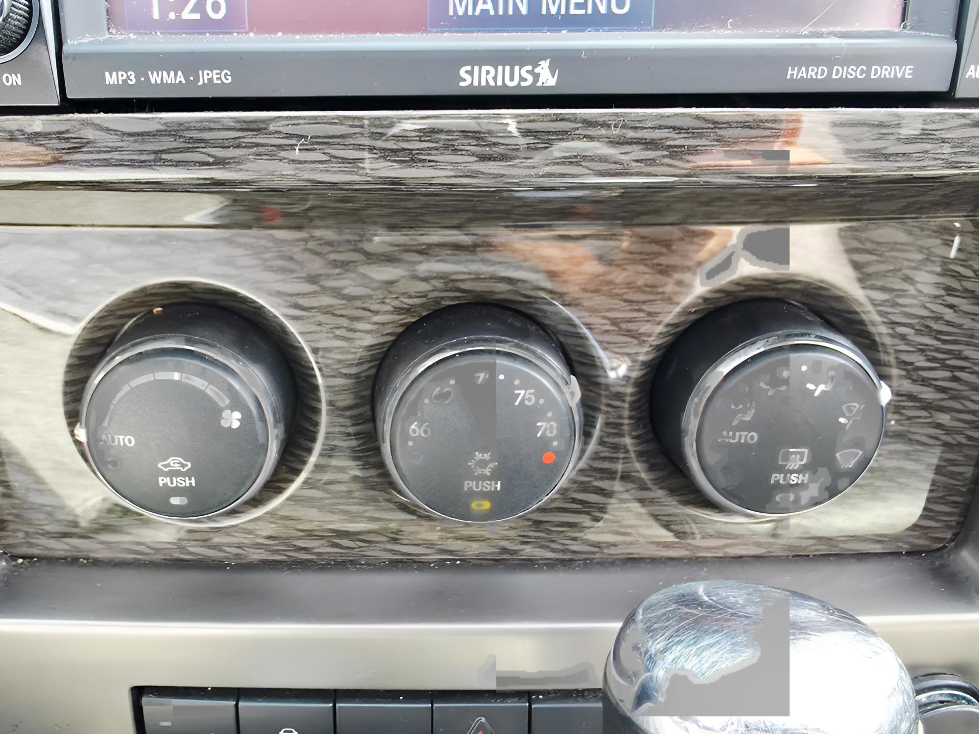 Used 2012 Jeep Liberty Limited Jet w/ Chrome Accents Group image 30