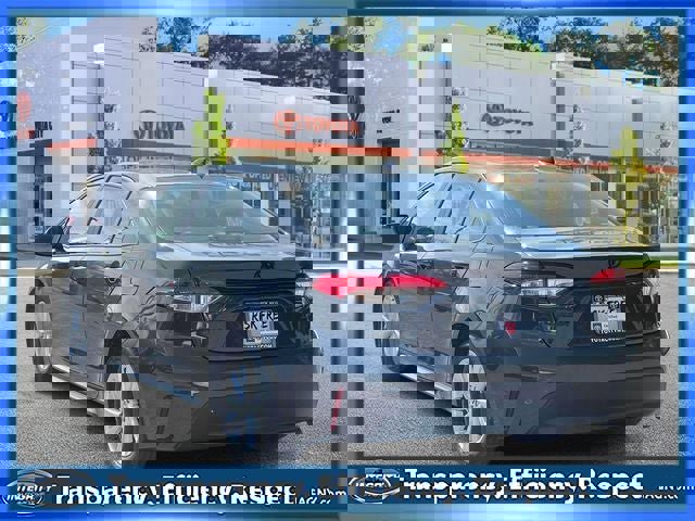 Used 2023 Toyota Corolla LE w/ LE Convenience Package FWD image 8