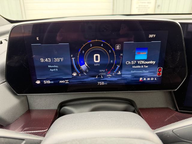 Used 2025 Chevrolet Traverse Z71 w/ Driver Confidence Package image 19