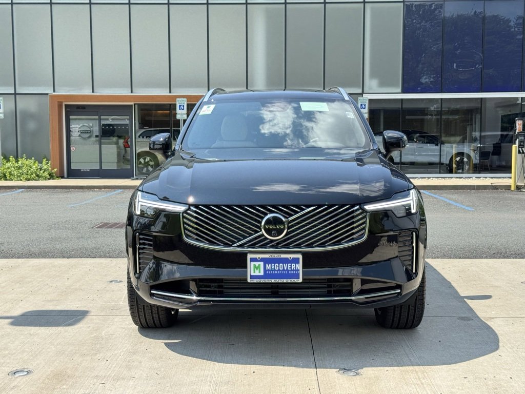 New 2026 Volvo XC90 T8 Plus image 3