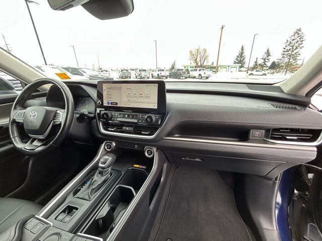 Used 2024 Toyota Grand Highlander XLE image 31