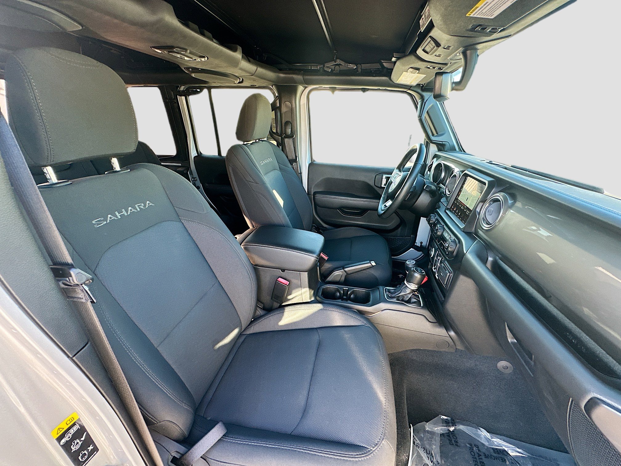 Used 2022 Jeep Wrangler Unlimited Sahara image 31