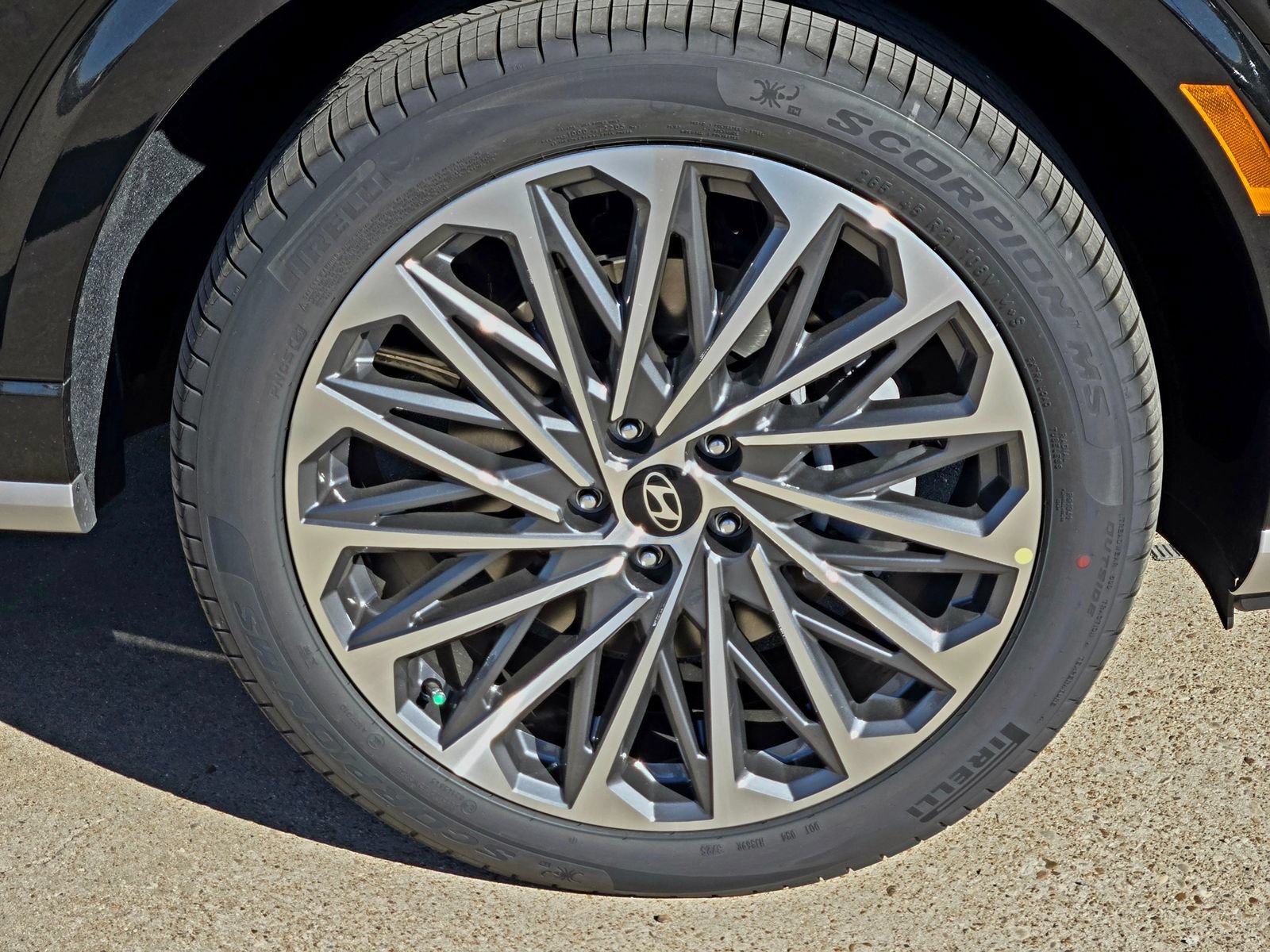 New 2026 Hyundai Palisade Calligraphy FWD image 7