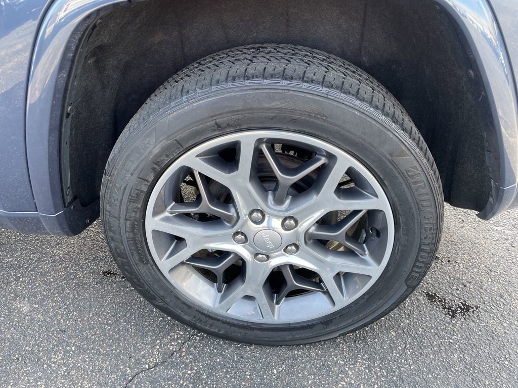 Used 2021 Jeep Grand Cherokee Overland image 4