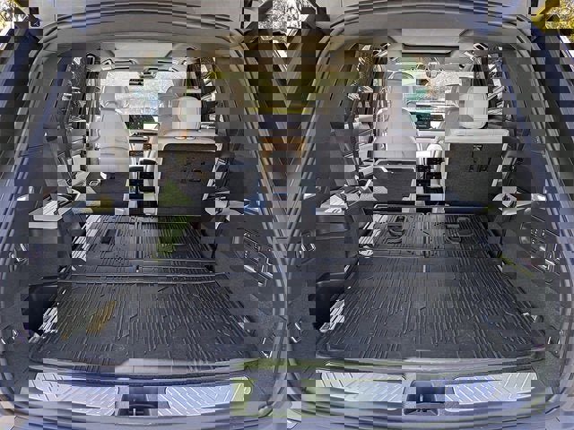 New 2026 Cadillac Vistiq Sport w/ LPO, Floor Liner Package image 12