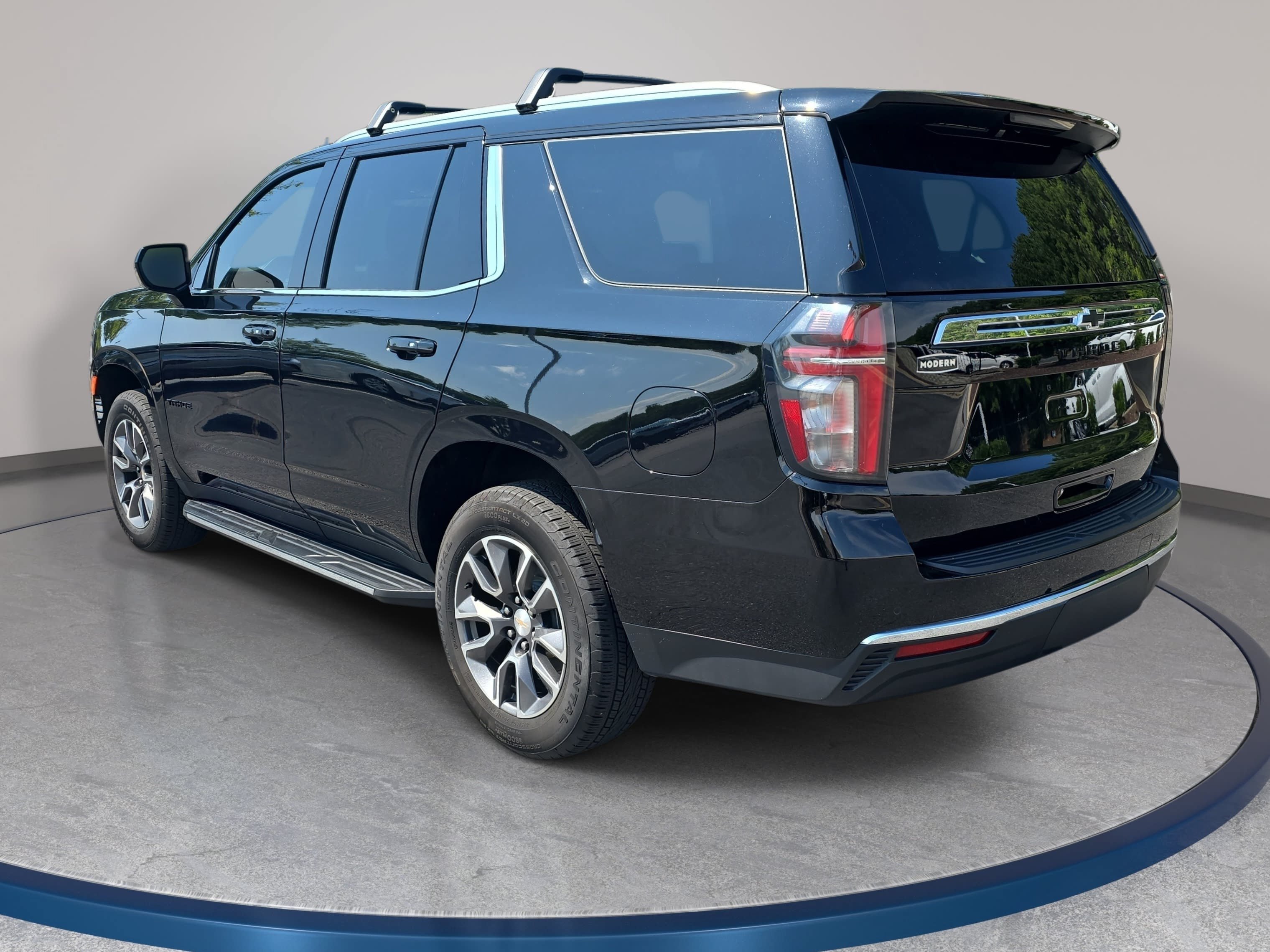 Used 2024 Chevrolet Tahoe LS w/ Driver Alert Package AWD/4WD image 7