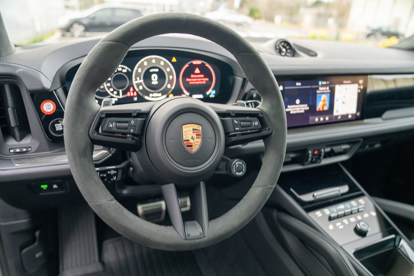New 2026 Porsche Cayenne GTS image 14