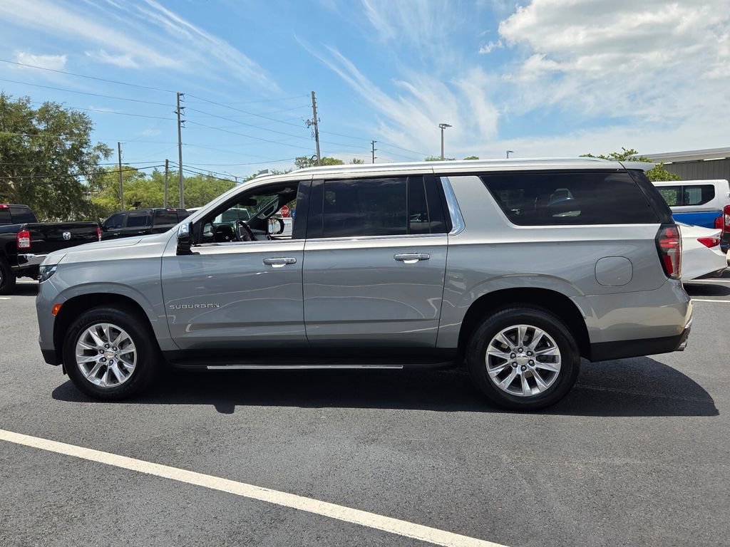 Certified 2023 Chevrolet Suburban Premier RWD image 4