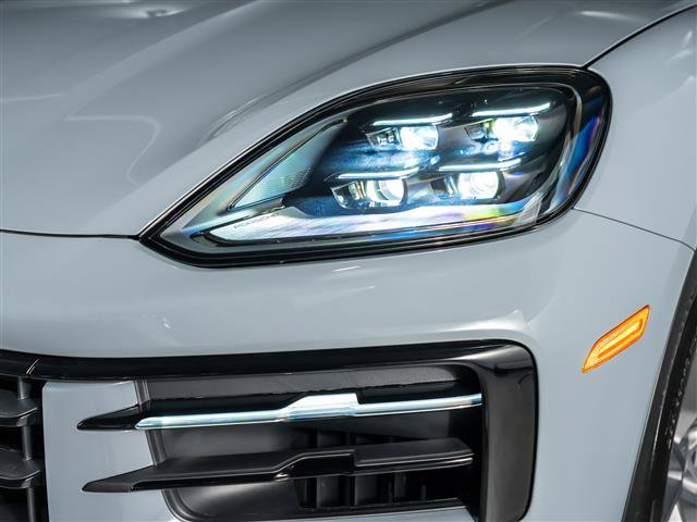 New 2026 Porsche Cayenne Coupe AWD/4WD image 12