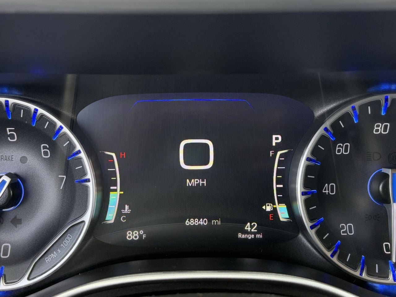 Used 2024 Chrysler Pacifica Touring-L FWD image 14