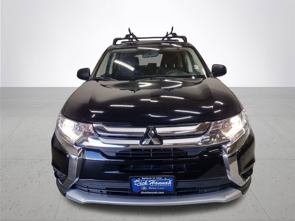 Used 2018 Mitsubishi Outlander ES image 3
