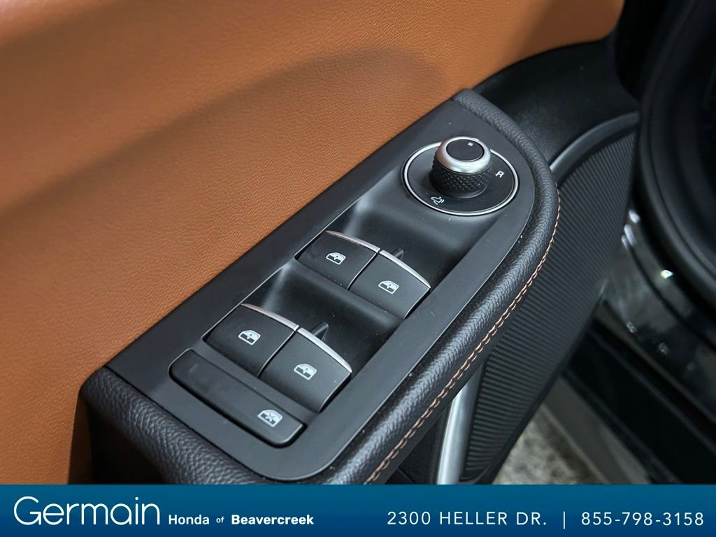 Used 2018 Alfa Romeo Giulia AWD image 18