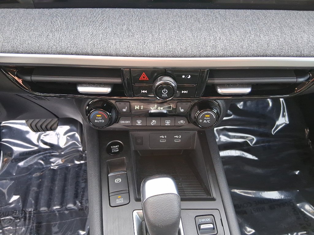 New 2026 Nissan Kicks SV w/ Cold Weather Package image 14