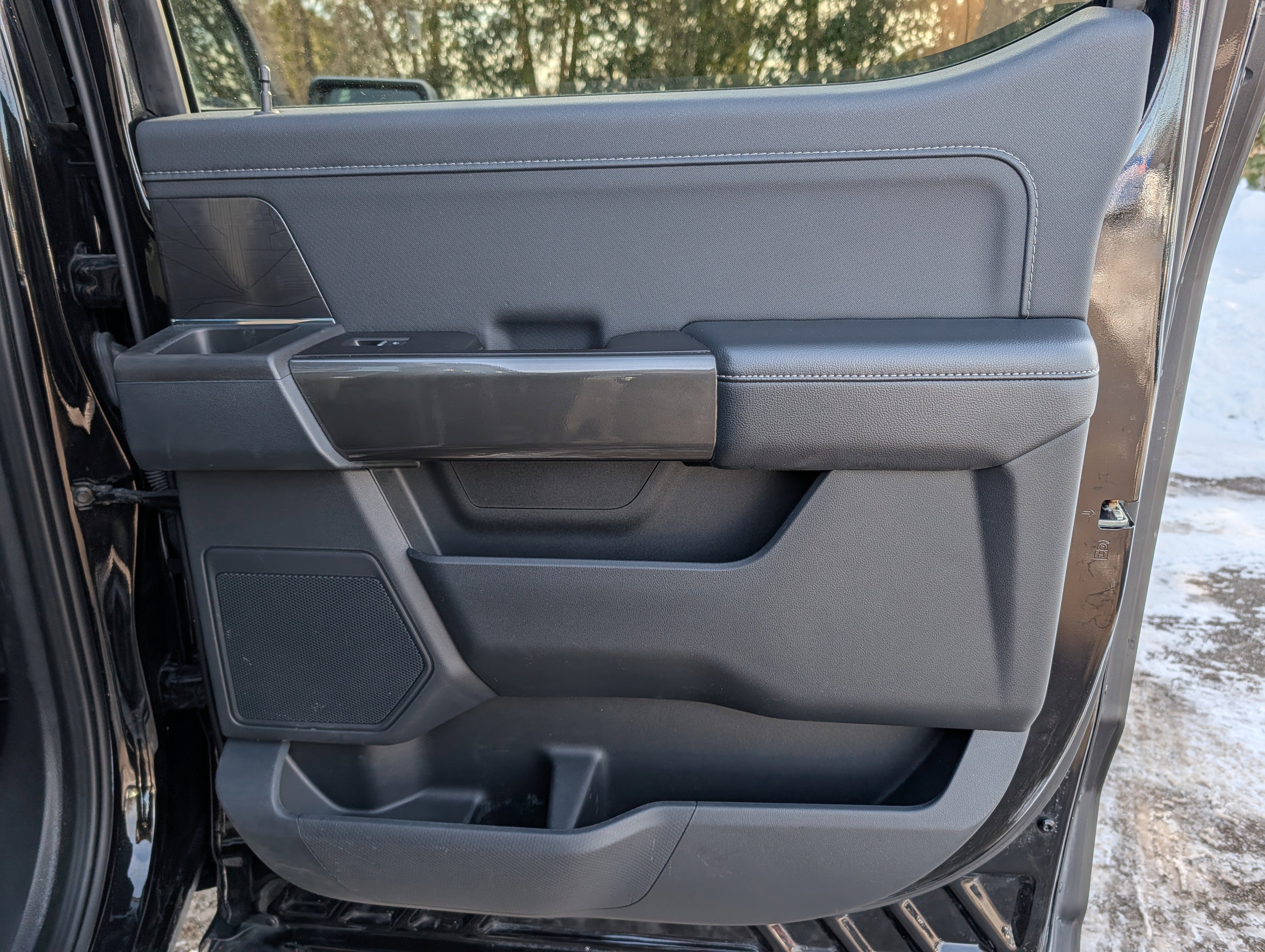 Used 2022 Ford F150 XLT w/ Equipment Group 302A High image 36