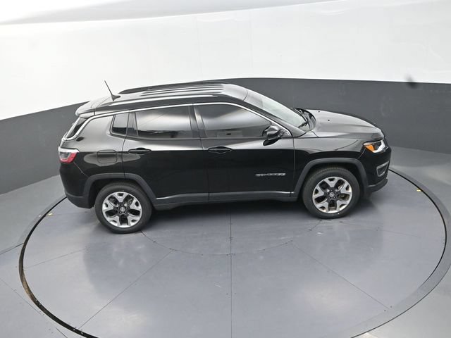 Used 2018 Jeep Compass Limited w/ Navigation Group AWD/4WD image 29
