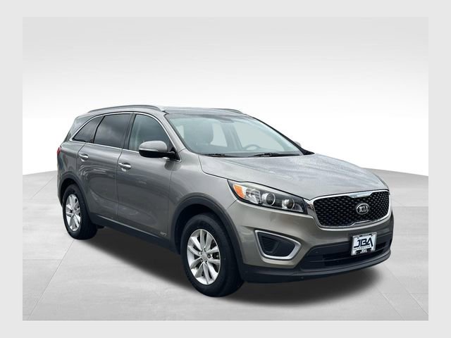 Used 2016 Kia Sorento LX w/ LX Convenience Package