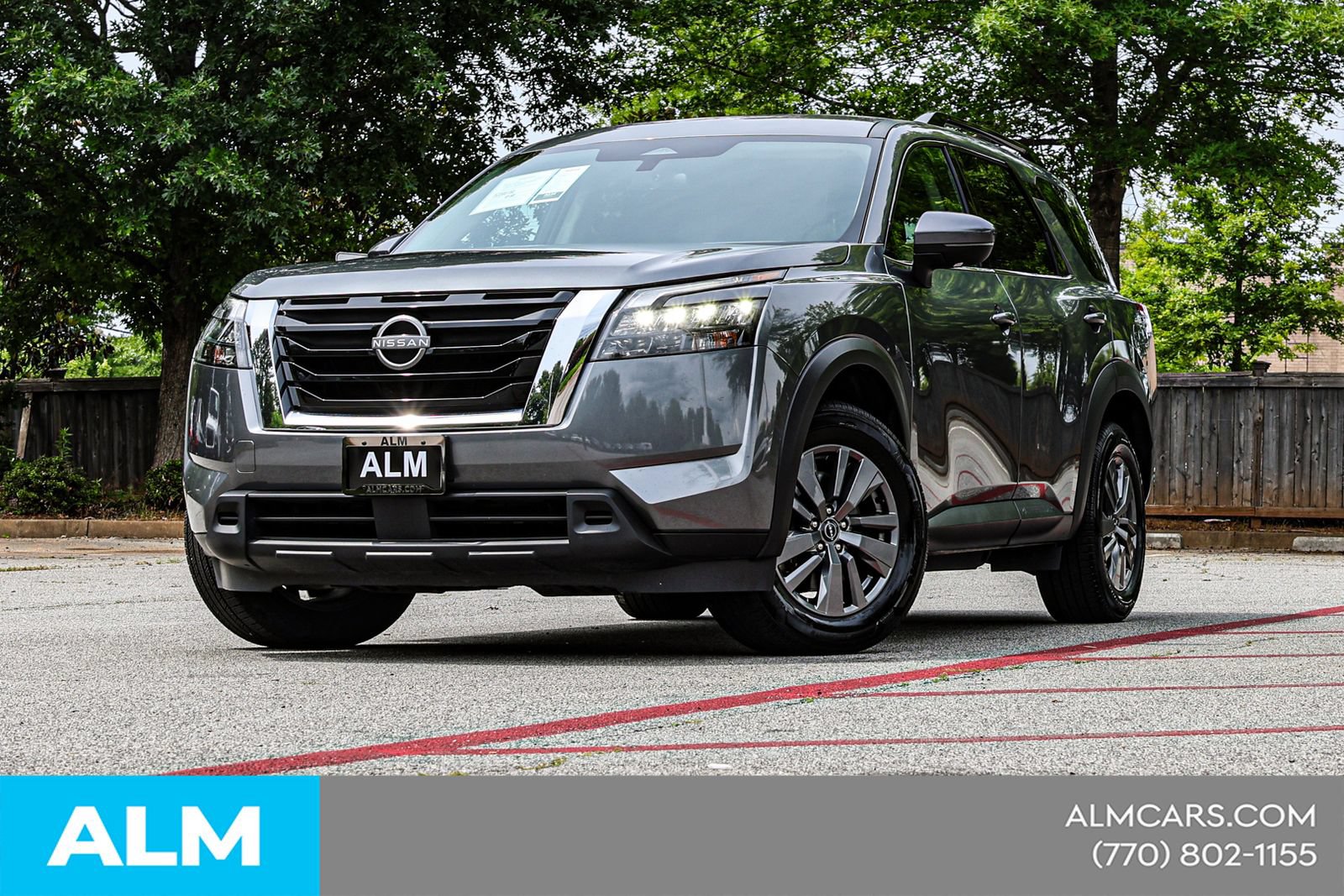 Used 2025 Nissan Pathfinder SV AWD/4WD image 3