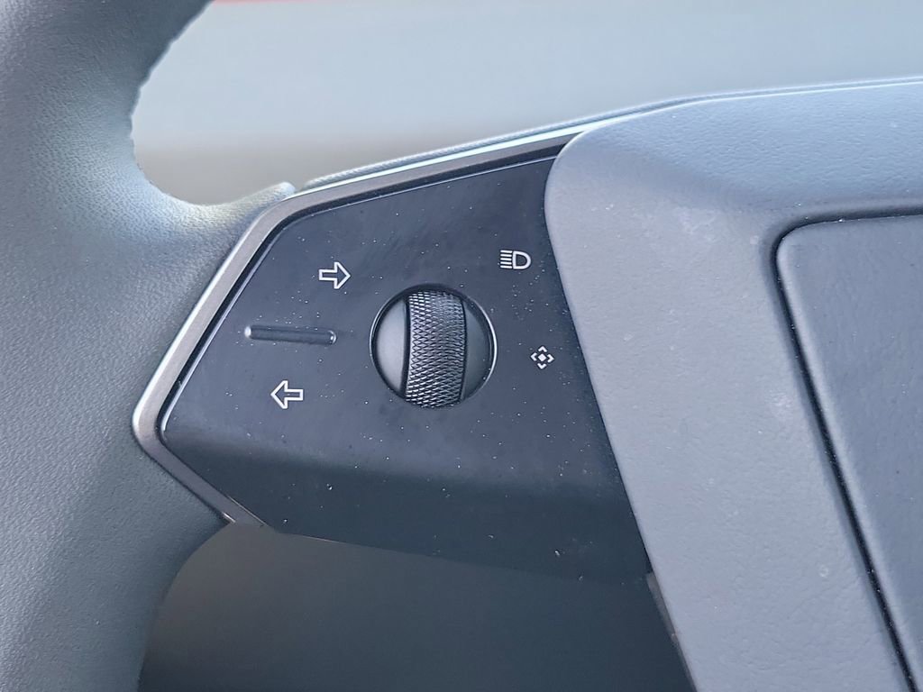 Used 2025 Tesla Cybertruck AWD Crew Cab image 5