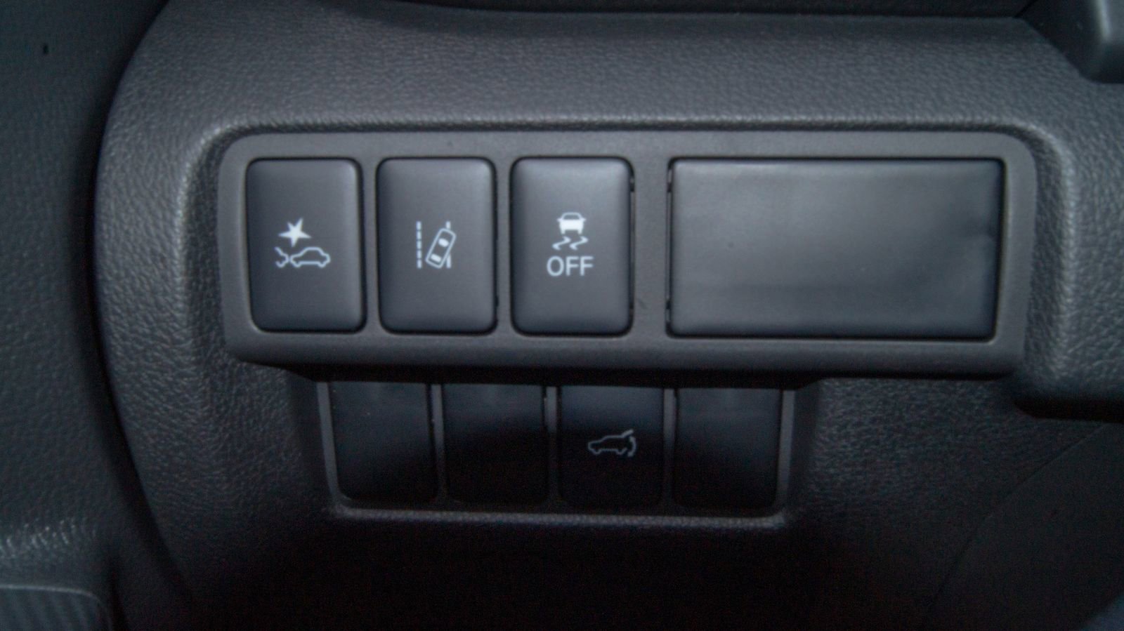 New 2025 Mitsubishi Eclipse Cross AWD image 22