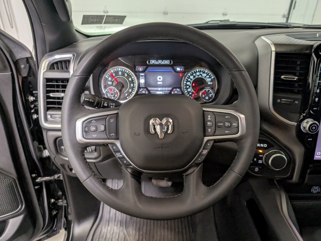 Used 2025 RAM 1500 Big Horn AWD/4WD image 17