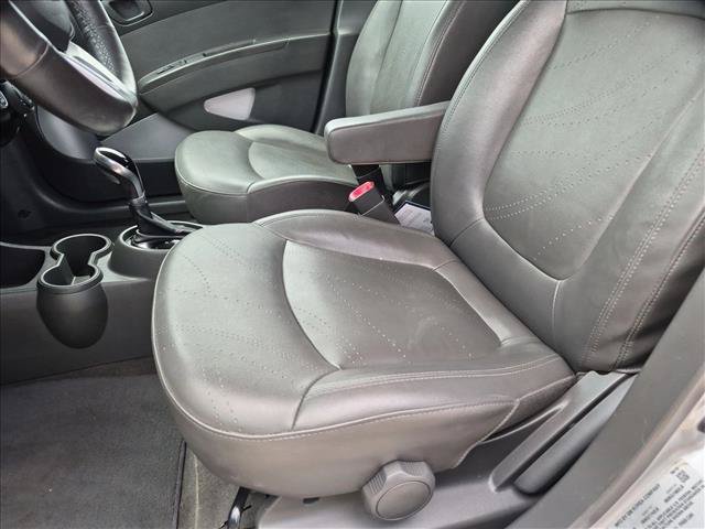 Used 2015 Chevrolet Spark LT FWD image 14
