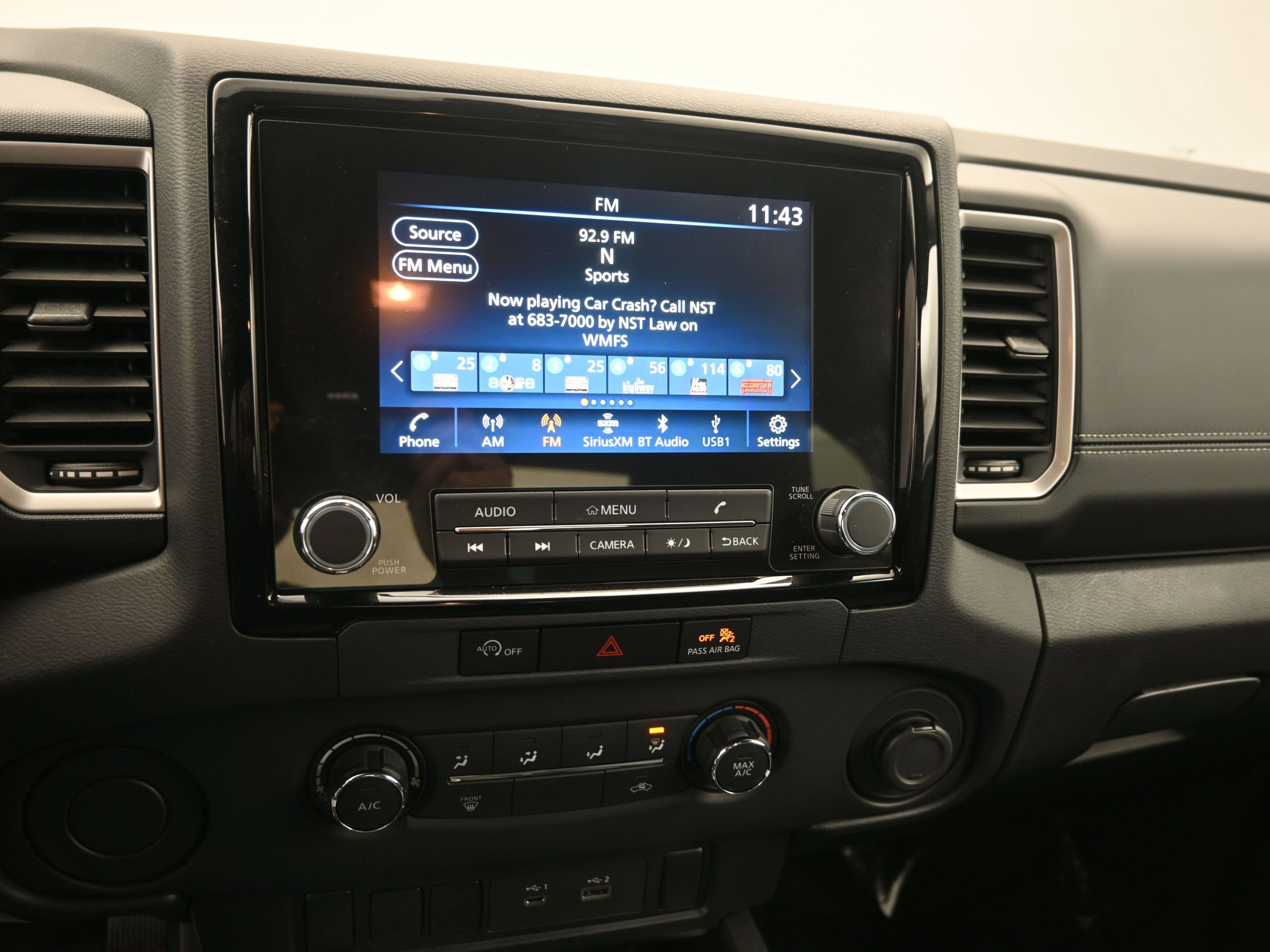 Certified 2024 Nissan Frontier SV image 19