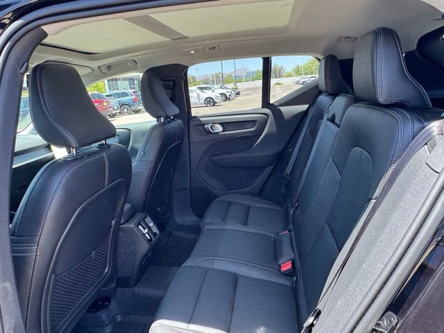 New 2025 Volvo XC40 B5 Core w/ Climate Package image 21