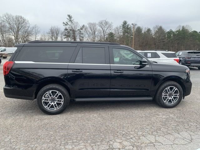 New 2025 Ford Expedition Active AWD/4WD image 9