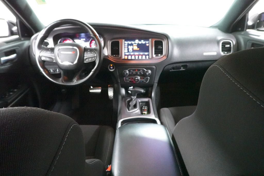 Used 2023 Dodge Charger R/T w/ Technology Group RWD image 11