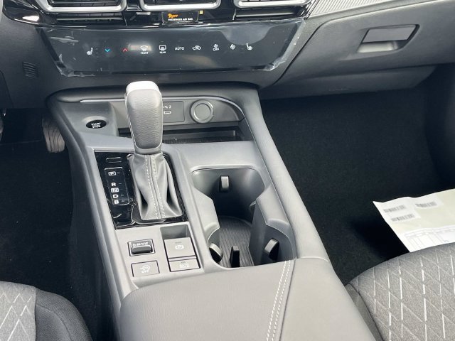 New 2026 Nissan Sentra SV w/ SV Convenience Package FWD image 15