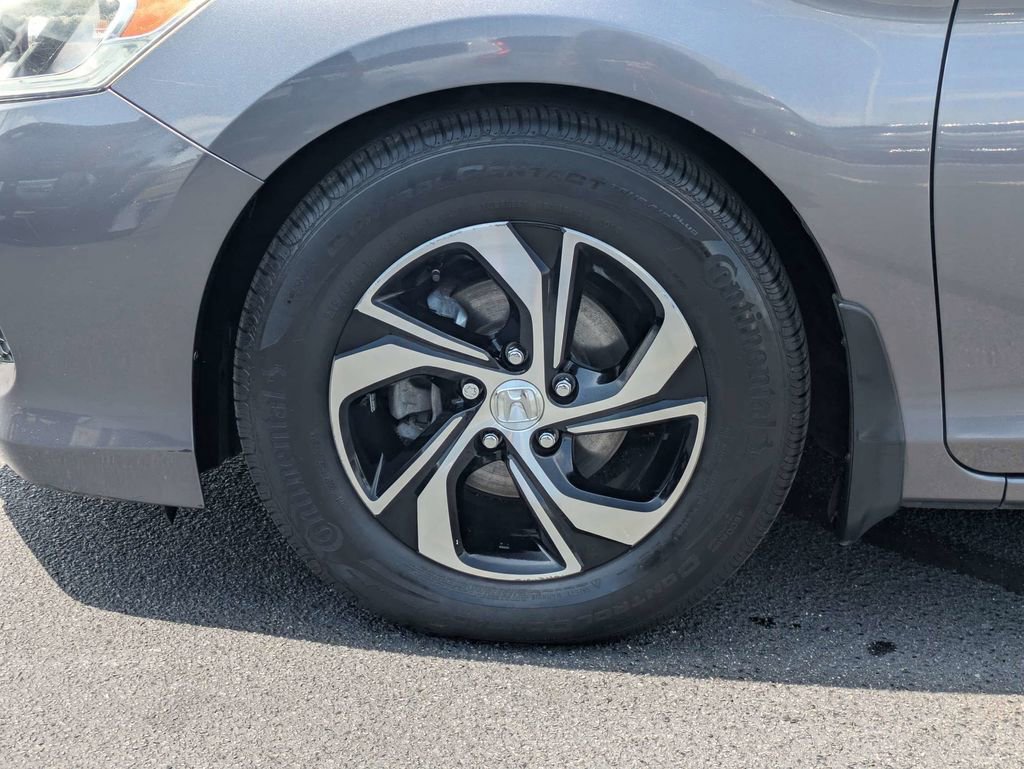 Used 2016 Honda Accord LX image 12