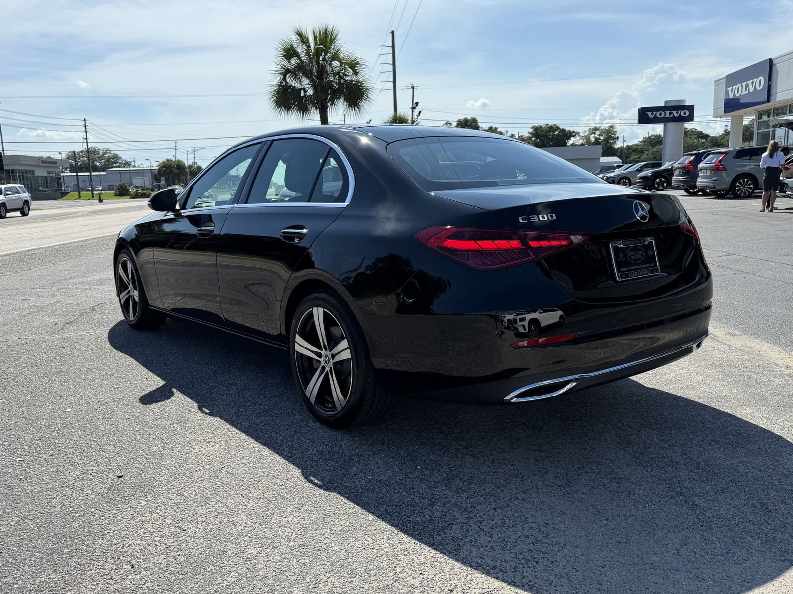 Used 2025 Mercedes-Benz C 300 Sedan image 3