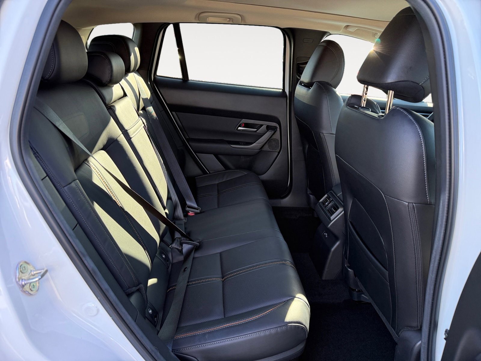 Certified 2025 MAZDA CX-50 AWD 2.5 Hybrid w/ Weather Package image 18