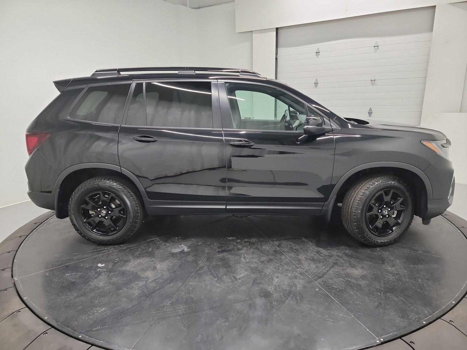 Used 2023 Honda Passport TrailSport image 9