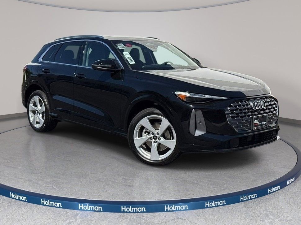 Certified 2025 Audi Q5 Premium w/ Premium Plus AWD/4WD image 2