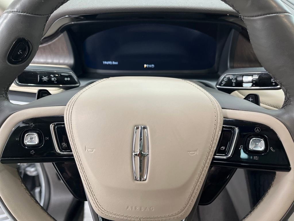 Used 2023 Lincoln Aviator Reserve w/ Equipment Group 201A AWD/4WD image 38