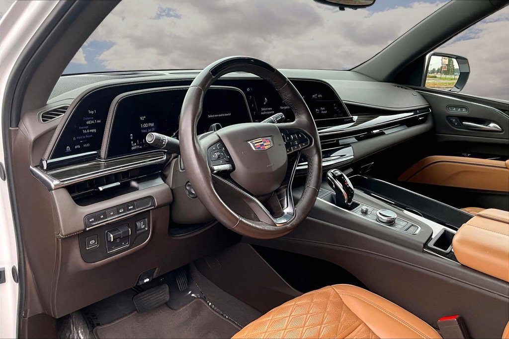 Used 2024 Cadillac Escalade Sport w/ LPO, ONYX Package AWD/4WD image 16