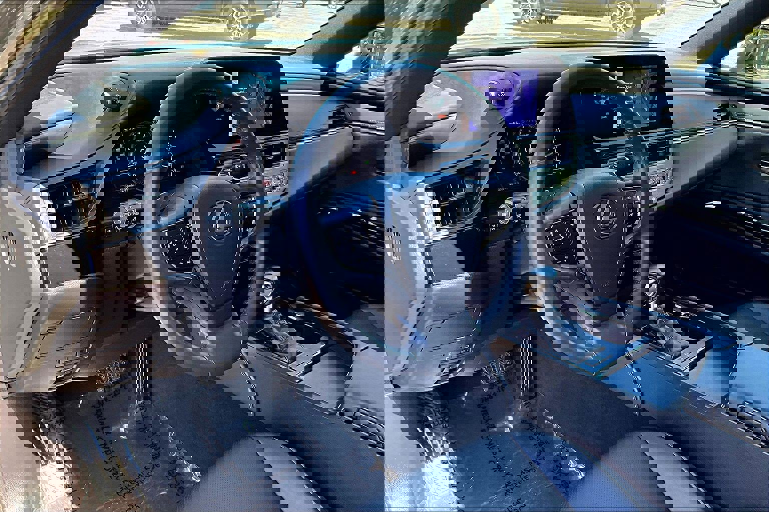 Used 2023 Lexus ES 350 w/ Accessory Package (Z2) image 12