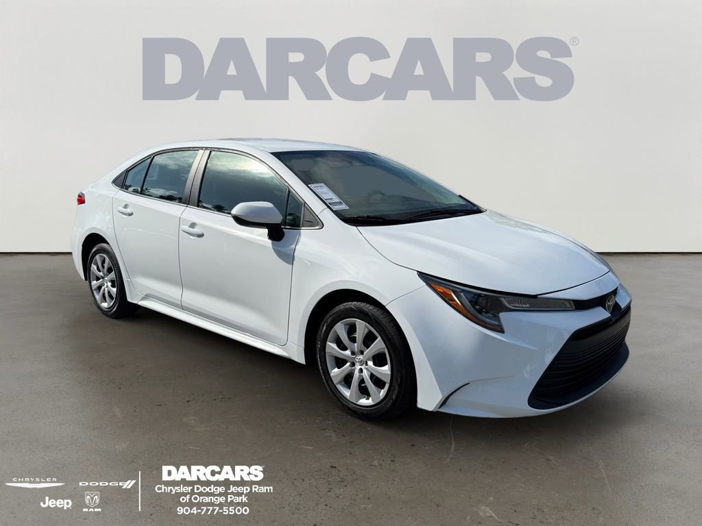 Used 2023 Toyota Corolla LE FWD image 1
