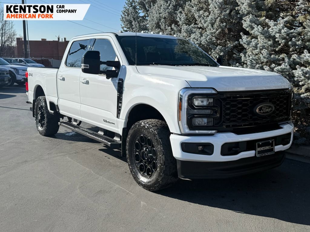 Used 2025 Ford F250 Lariat w/ Black Appearance Package image 13