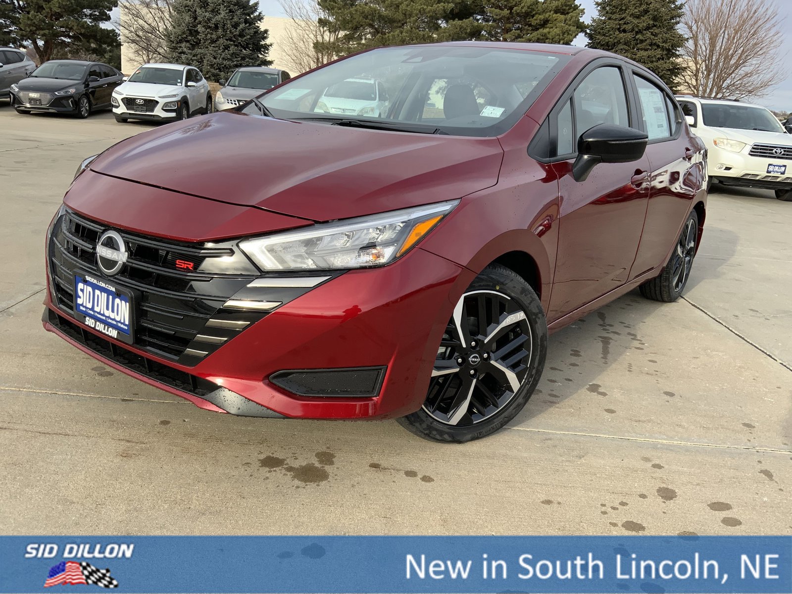 New 2025 Nissan Versa SR w/ Trunk Package image 1