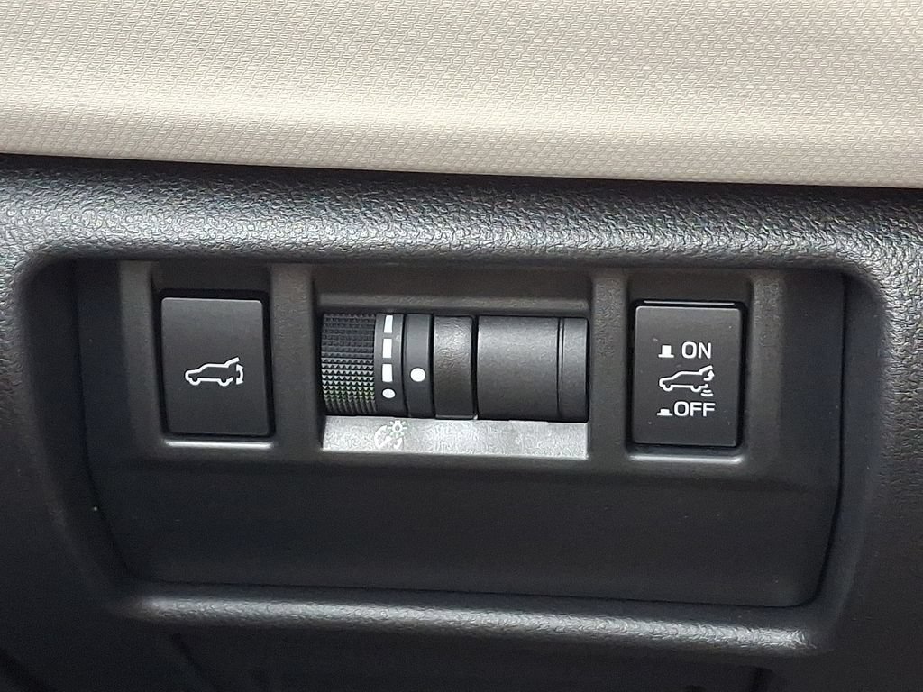 Certified 2025 Subaru Forester Limited AWD/4WD image 24